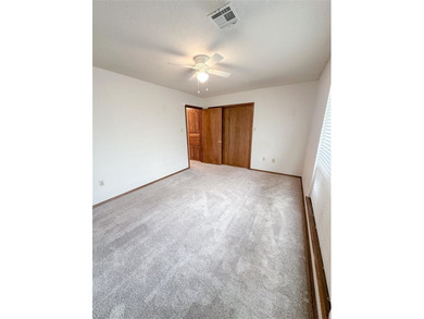 Charming home in Willow Creek Addition! This property features 3 - photo 12