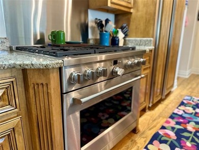 Experience luxury living in this stunning custom-built executive - photo 31