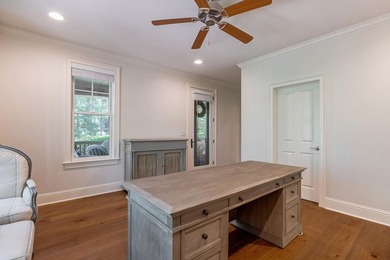 STUNNING LOCK-N-LEAVE TOWNHOME WITH A TWO CAR GARAGE CLOSE TO - photo 36