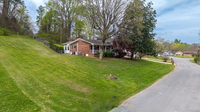 Chickamauga Lake Home For Sale in Harrison Tennessee