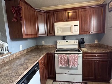 PRICE IS FIRM! Charming single family home with a big backyard - photo 11