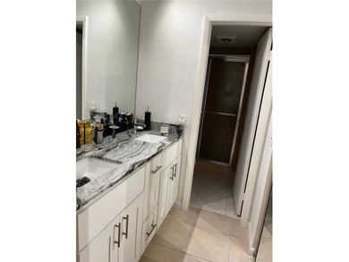 Welcome home! Tranquility awaits as you relax in the privacy of - photo 5