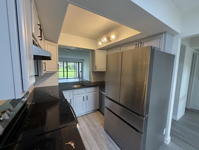 Welcome home! Tranquility awaits as you relax in the privacy of - photo 8