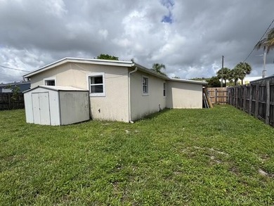 PRICE IS FIRM! Charming single family home with a big backyard - photo 19