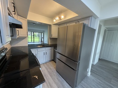 Welcome home! Tranquility awaits as you relax in the privacy of - photo 10