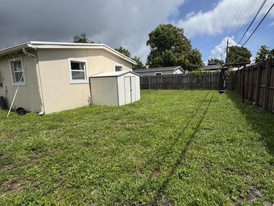 PRICE IS FIRM! Charming single family home with a big backyard - photo 20