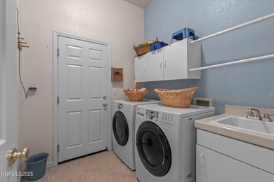 Welcome to 6831 Island Queen Court located in the exclusive - photo 31