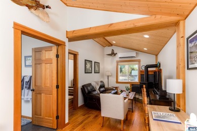 Welcome to this beautifully crafted single-level rambler on 5 - photo 38