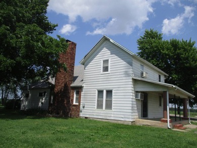 (private lake, pond, creek) Home For Sale in Columbus Kansas