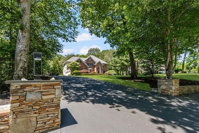 19 Cassandra Lane is a beautiful combination of some classic - photo 2
