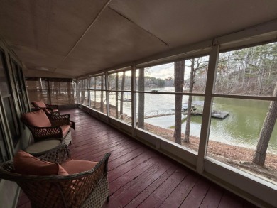 This is a charming cabin on beautiful Smith Lake, built in 1968 - photo 11
