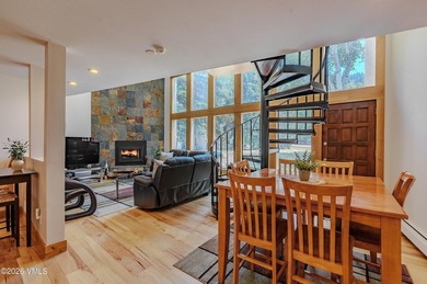 Wake up to mountain living at its best. Nestled in the heart of - photo 2