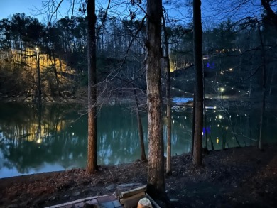 This is a charming cabin on beautiful Smith Lake, built in 1968 - photo 20
