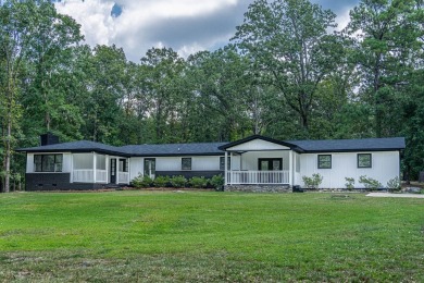 (private lake, pond, creek) Home For Sale in Fortson Georgia