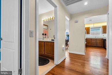 **PRICE IMPROVEMENT** Step into this beautifully maintained - photo 25