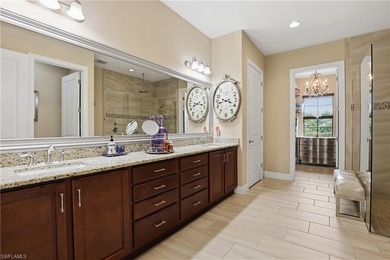 This is it! Beautiful 3 bedroom + den, 3 full bath home with a - photo 28