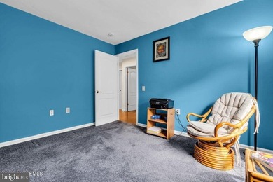 **PRICE IMPROVEMENT** Step into this beautifully maintained - photo 28