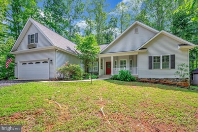 Welcome to 106 Cloverhill! This beautiful home is located on a - photo 2