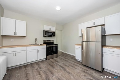 Introducing 1040 Connecticut Avenue - a newly remodeled, 2nd - photo 15