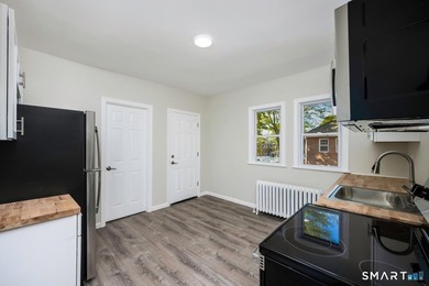Introducing 1040 Connecticut Avenue - a newly remodeled, 2nd - photo 17
