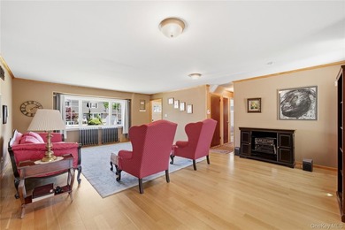 Welcome to this beautifully upgraded and meticulously maintained - photo 18