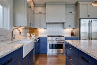 Lakefront luxury meets architectural distinction in this - photo 22