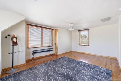 Welcome to this beautifully upgraded and meticulously maintained - photo 23