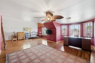 Welcome to this beautifully upgraded and meticulously maintained - photo 24