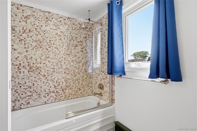 Welcome to this beautifully upgraded and meticulously maintained - photo 28