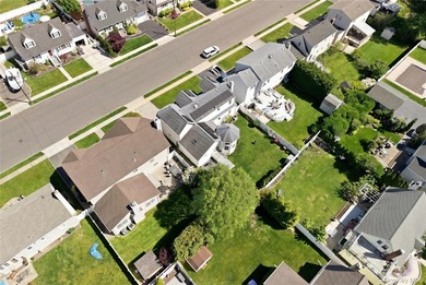Welcome to this beautifully upgraded and meticulously maintained - photo 40