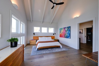 Lakefront luxury meets architectural distinction in this - photo 44