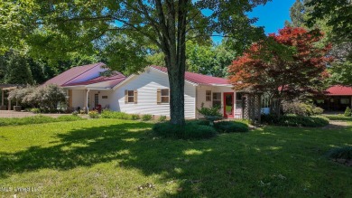 Lake Home For Sale in Hernando, Mississippi