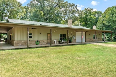 (private lake, pond, creek) Home For Sale in Bagwell Texas