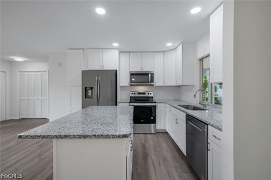 Experience the ultimate Florida lifestyle in this beautiful - photo 9