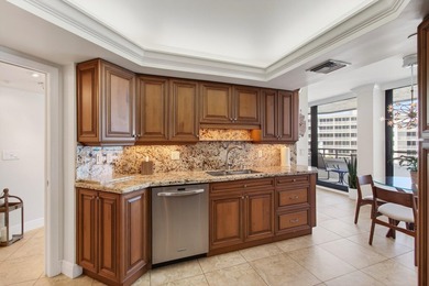 Gorgeous ocean views from this beautifully renovated unit. Walk - photo 12