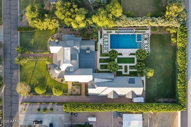 This extraordinary custom estate offers approximately 14,950 SF - photo 13