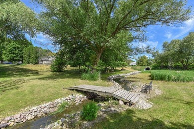 This fantastic 3 BDR home is situated on a remarkable lot - photo 24