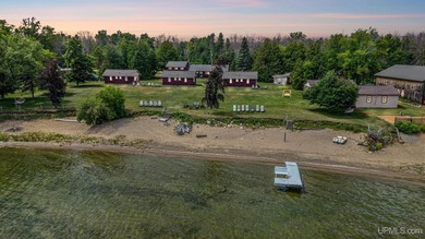 Seize an incredible investment opportunity with this - photo 1