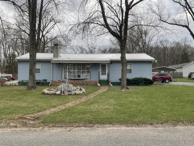 Lake Home Sale Pending in Dowagiac, Michigan