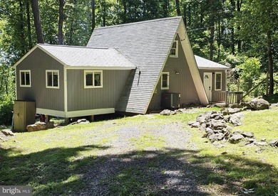 Discover your dream retreat in the serene Shen Farms community! - photo 3
