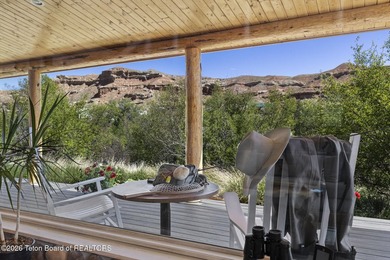 Welcome to Willow Bend, a custom-built log home on WY's iconic - photo 12