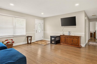 Welcome to 20 Flamingo Dr in Gates, fully renovated ranch-style - photo 13