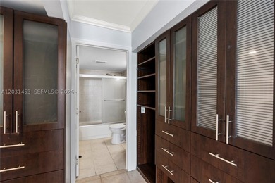 A South Beach condo that checks all the boxes. This 700 sq ft, 1 - photo 14