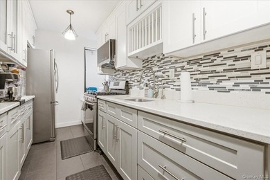 Pet Friendly, Renovated, and First Floor Convenience! Ditch the - photo 14