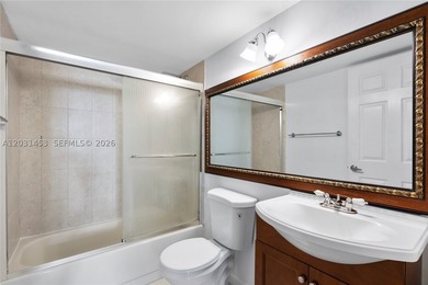 A South Beach condo that checks all the boxes. This 700 sq ft, 1 - photo 16