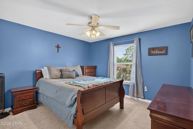 Welcome home to this inviting 3-bedroom, 2.5-bath property - photo 17