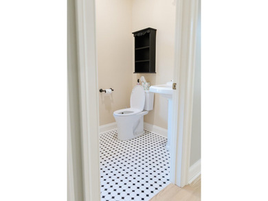 Come and visit 1 Jefferson Street in Onancock, Va. 10% reduction - photo 17