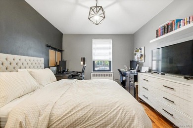Pet Friendly, Renovated, and First Floor Convenience! Ditch the - photo 19