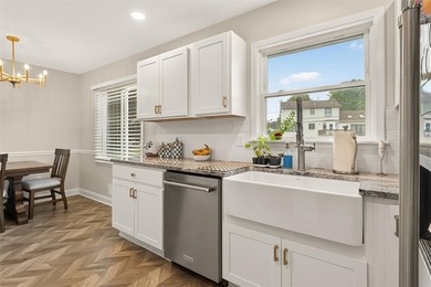 Welcome to 20 Flamingo Dr in Gates, fully renovated ranch-style - photo 21
