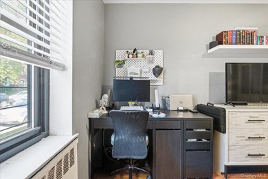 Pet Friendly, Renovated, and First Floor Convenience! Ditch the - photo 21
